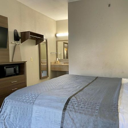 Fairview Inn & Suites Мобіл Екстер'єр фото
