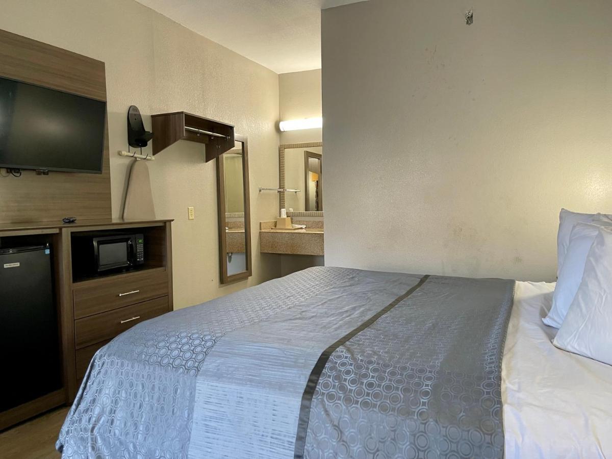 Fairview Inn & Suites Мобіл Екстер'єр фото