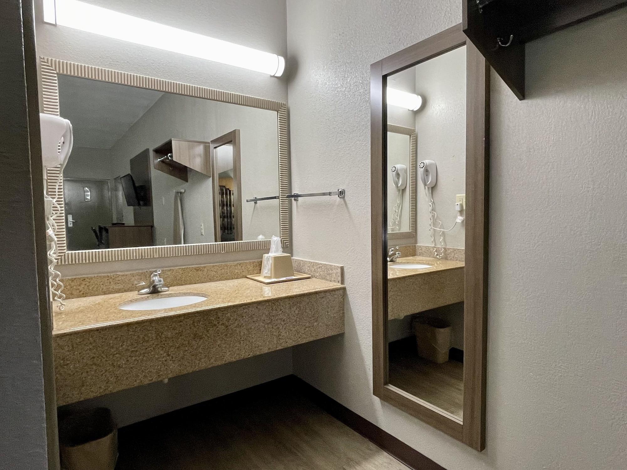 Fairview Inn & Suites Мобіл Екстер'єр фото