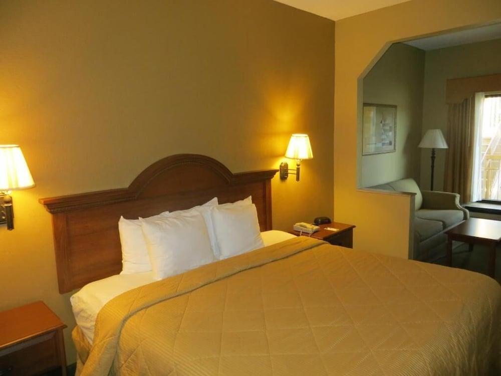 Fairview Inn & Suites Мобіл Екстер'єр фото