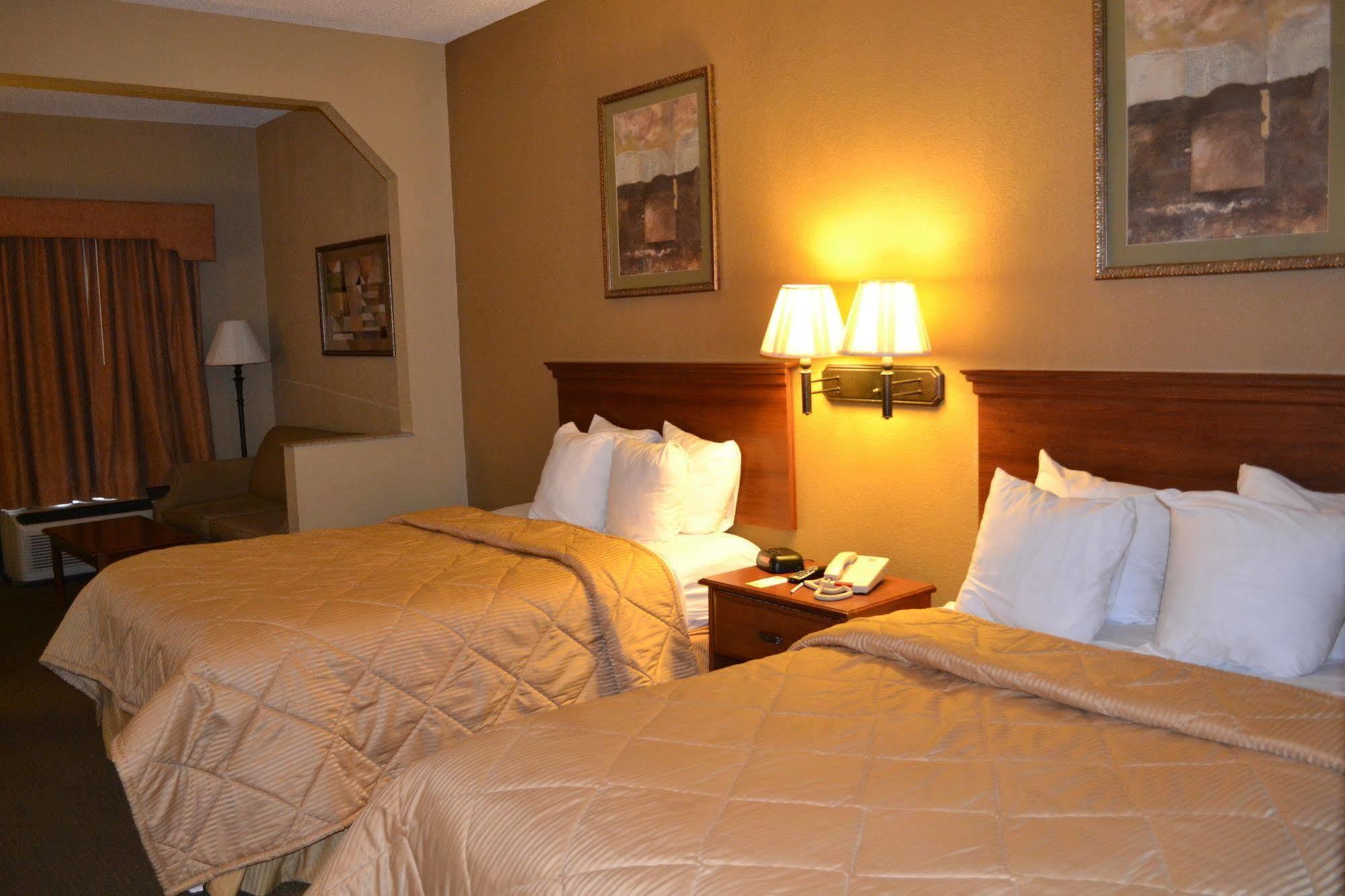 Fairview Inn & Suites Мобіл Екстер'єр фото
