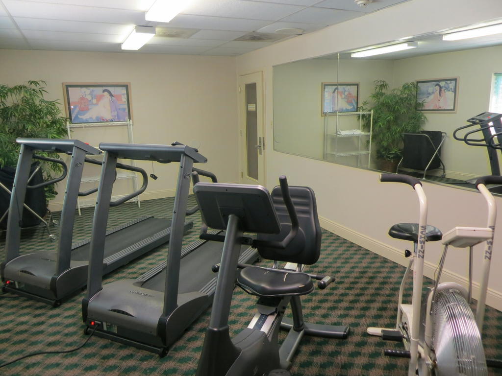 Fairview Inn & Suites Мобіл Екстер'єр фото