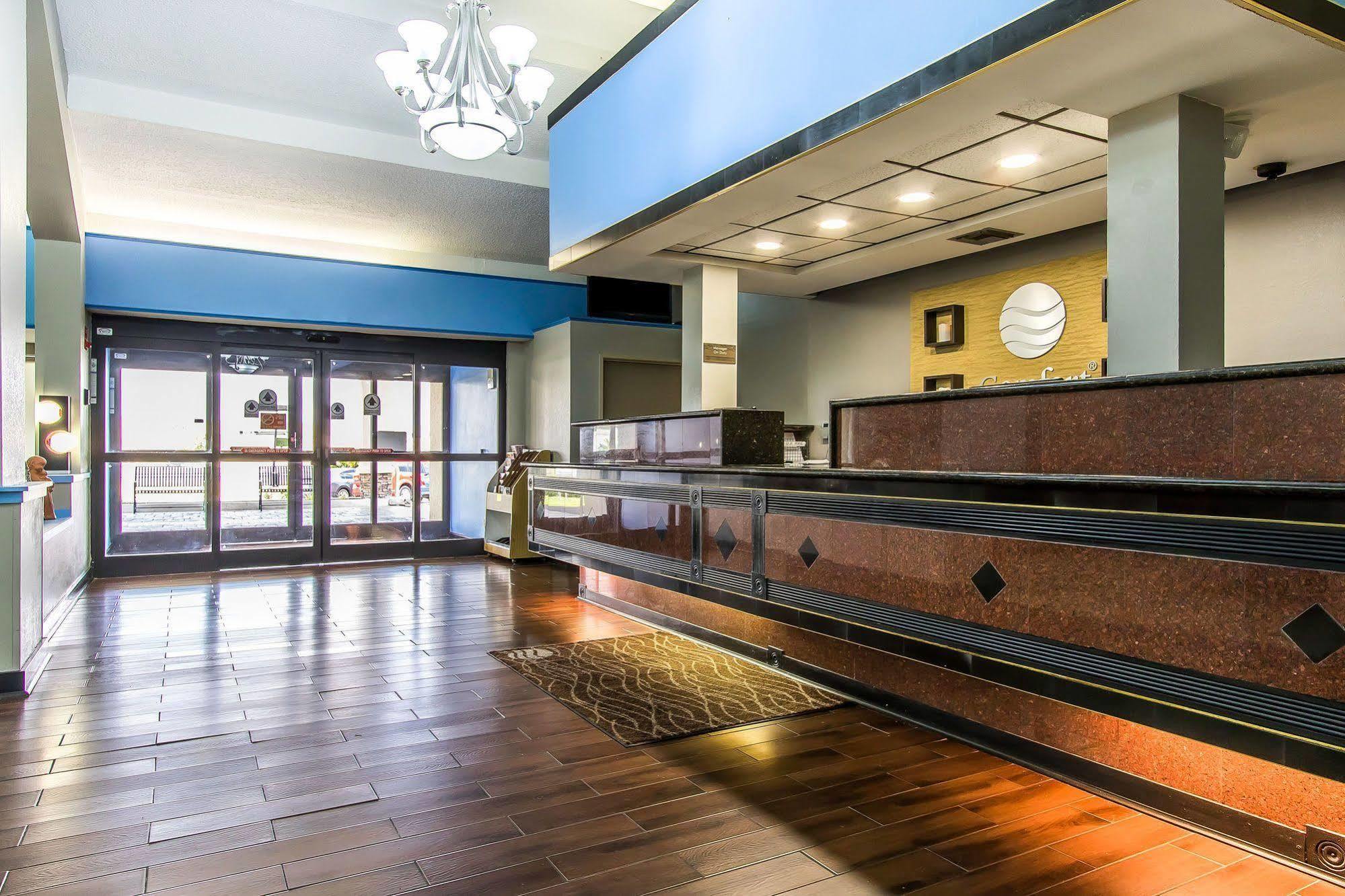 Fairview Inn & Suites Мобіл Екстер'єр фото